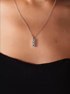 MINIMALIST LAB S925 Sterling Silver Evermore 1.5-Carat Trilogy Moissanite Necklace  Rantai Trilogy