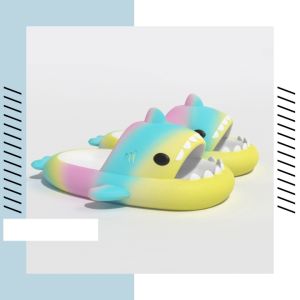 LHMonday 🍒ใหม่รองเท้าแตะเด็กผู้หญิง รองเท้าแตะรองเท้าใส่ในบ้านรองเท้าราคาถูก💥 ลายการ์ตูนสุดฮิต จัดให้3 สีไม่ซ้ำใคร กดใส่ตะกร้าได้เลย🥳