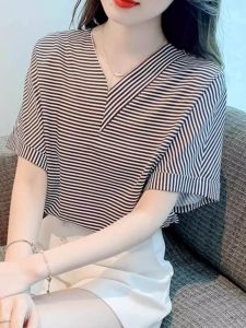 Striped V-neck Loose Casual T-shirt