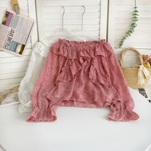 เสื้อเชิ้ตแขนยาวไหล่เดียวสไตล์ฝรั่งเศสสำหรับผู้หญิง ฤดูใบไม้ร่วงปี 2024 เสื้อแขนยาวทรงหลวมสไตล์ใหม่พร้อมโบว์และกระดิ่ง