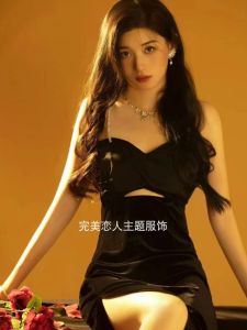 สตูดิโอ เปลือยสไตล์ใหม่ สายคล้อง เดรส ผู้หญิง สูง เซ็กซี่ บรรยากาศความรู้สึก ศิลปะ ภาพถ่าย การถ่ายภาพ เครื่องแต่งกาย โพลีเอสเตอร์ วัสดุ