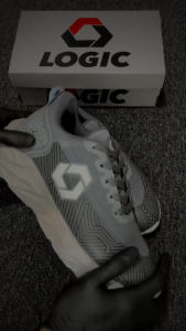 Logic - Sepatu Lari Pria Running Olahraga Abu-abu | Power Of Lifetime Grey