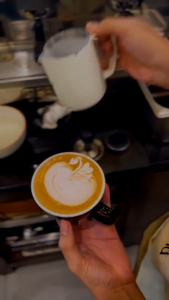 Cà Phê Trung Nguyên Legend Cappuccino Coconut – Hộp 12 Gói – Cà Phê Dừa Thơm Béo Đậm Hương Vị Nhiệt Đới