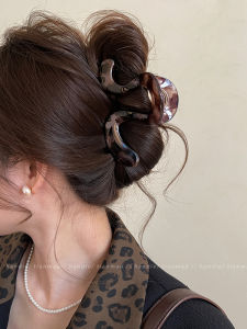 กิ๊บติดผมทรงเรขาคณิตเรียบง่ายสำหรับผู้หญิง ขนาดใหญ่ ทรงฉลาม ตกแต่งผมด้านหลังศีรษะ สไตล์ไฮเอนด์ เครื่องประดับผม