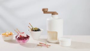 Portable Ice Makers & Manual Ice Shavers: A Comprehensive Guide