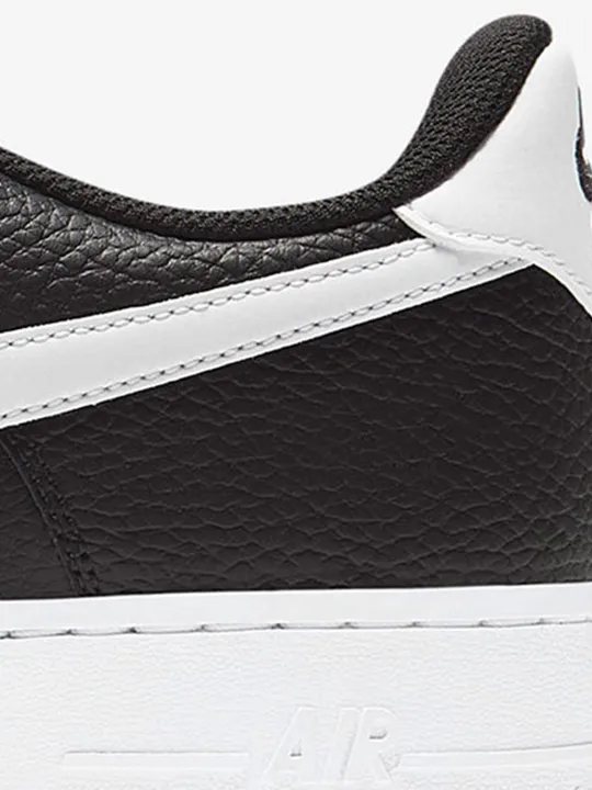 Nike%20%7C%20Gi%C3%A0y%20Th%E1%BB%83%20Thao%20Nh%E1%BA%B9%20V%C3%A0%20Tho%C3%A1ng%20Kh%C3%AD%20-%20Image%204