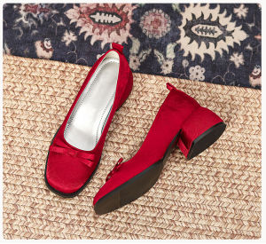 Elevated French Style Embroidered Qipao Shoes Flat Bottom Red New Bride Shoes Retro Embroidery Chinese New Style Wedding Shoes