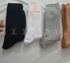 Tất cổ cao màu xám nhạt dệt kim sọc/ gân xuất dư