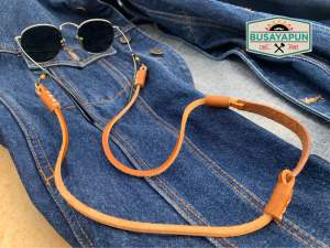 สายคล้องแว่น หนังแท้ Handmade (สลักชื่อฟรี) ไม่ซ้ำใคร สลักชื่อฟรี แจ้งการสลักชื่อทางแชทครับ