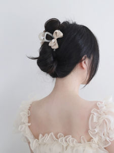 กิ๊บติดผมรูปผีเสื้อขนาดเล็กน่ารักและเบา กิ๊บติดผมสีเทาชมพู กิ๊บติดผมสำหรับสาวๆ ที่มีผมหนา กิ๊บติดผมสไตล์หวานๆ สำหรับใส่ผม