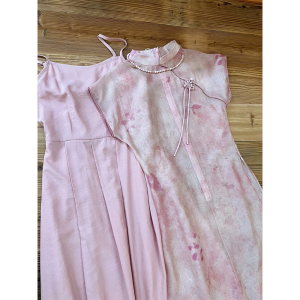 ชุดกี่เพ้าสีชมพูหรูหรา ชุดกี่เพ้าจีนใหม่ ชุดเดรสแขนกุดสองชิ้นสำหรับผู้หญิงในฤดูร้อน ชุดกี่เพ้าสไตล์จีน ชุดกี่เพ้าสีชมพู