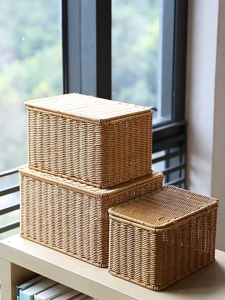 THAILUCKY ตะกร้าหวายเทียม มีฝาปิด กล่องเก็บของ สานด้วยมือ สี่เหลี่ยม ตกแต่งสำหรับห้องน้ำห้องนั่งเล่น Basket of Vietnam