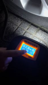 Bơm lốp ô tô mini Hyundai nhập khẩu từ Hàn Quốc cho xe từ 4 đến 7 chỗ bảo hành 1 đổi 1 24 tháng