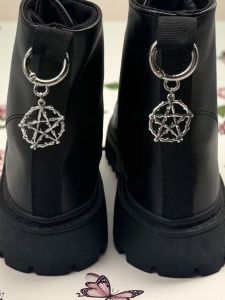 ชุดตกแต่งบูท/ไฟประดับรูปดาวห้าแฉกสีเงินสไตล์โกธิคพังก์ 2 ชิ้น ของขวัญสำหรับงานปาร์ตี้วันหยุด ของตกแต่งฮาโลวีน