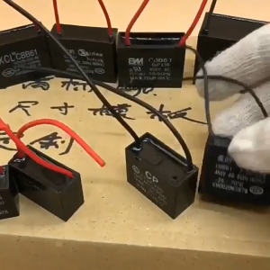 1 Pcs 1.2/1.5/reverse start capacity 1.8/2/2.2/2.5/3/4/5UF ceiling reverse range hood 450V CBB61