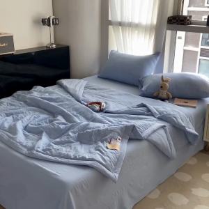 Cooling Blanket Queen Size Travel Blanket Cuddle Beddings Weighted Blanket  Summer Blanket Dormitory Ice Silk Summer Quilt Machine Washable 毛巾被 毛毯 空调被