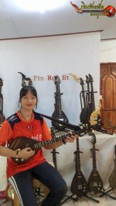 พิณไฟฟ้ามะกอก 15 เฟรต 3 สาย PINROIET สวยงาม แบบ 1 ฮัมบัคกิ้ง 1 ปิ๊กอัพ คุณภาพสูง