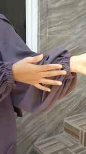 SYAFA Gamis Syari Set Khimar Crinkle Airflow: Gaya Desain Muslimah Nyaman