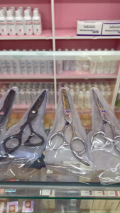 Cây kéo cắt tóc trắng - đen chuyên dụng