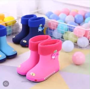 Ủng Bé Trai Bé Gái Lót Lông Chống Nước Chống Trượt Siêu Bền Mùa Mưa Hoạt Hình Ngộ Nghĩnh 1–4 Tuổi