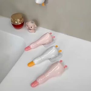 Cute Duck Bathroom Hair Remover Clips Wall-mounted Garbage Clip Table Tweezers Cleaning Clip