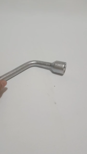 KDR Kunci Roda Mobil 21 mm Plus alat Cungkil Ban Full Chrome / Kunci Roda 21 Mobil