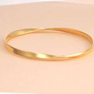 Chow Sang Sang 周生生 999 Gold Essence Mobius Strip Bangle for Women 93863K Price-by-Weight