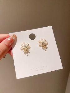 good 999 18K GOLD Fashionable Flower Pearl Crystal Style Earrings ES63631