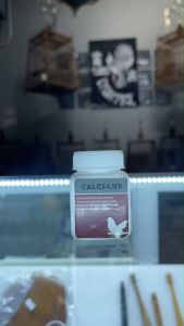 แคลเซียมสำหรับนก calci-lux แบ่งจำหน่าย25กรัม