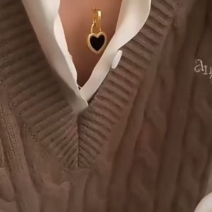 Kalung Model Liontin Love Gembok Perhiasan Keren Wanita Terbaru Anti Karat