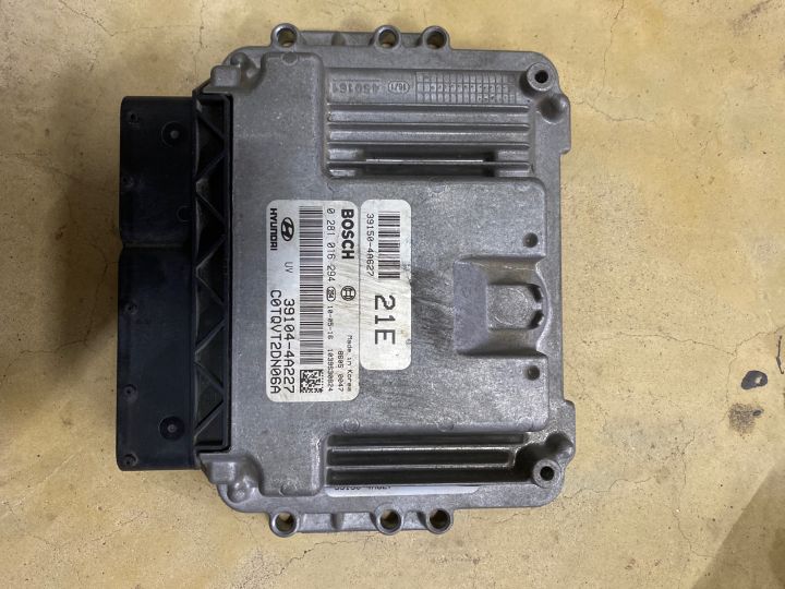 กล่อง ECU HYUNDAI H1 BOSCH เก่าถอด รับประกัน 1 เดือน | Lazada.co.th