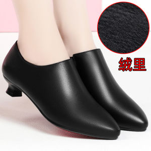 รองเท้าส้นสูงหนังนิ่มสวมใส่สบายสำหรับผู้หญิง รองเท้าทำงานส้นเตี้ย รองเท้าทำงานส้นแบน พื้นยาง หัวแหลม สำหรับฤดูใบไม้ร่วงและฤดูหนาว