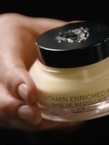 **【100% Original】Bobbi Brown primer Vitamin Enriched Face Base - Moisturizer & Primer 15ml/7ml**