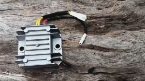 เลทูเลเตอร์ (ตัวชาร์จไฟ) ใช้กับรถตัดหญ้านั่งขับ TOPSUN XCT102 CT-IE-64