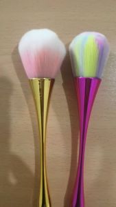 Makeup Brush slim Pretty Waist Designed Tool
