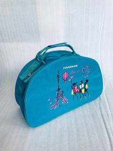 Kitbag Paris Eiffel Tupperware// Tas Travelling// Tas Piknik
