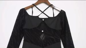 หนังสือผู้หญิงขลุ่ยแขนยาวแขวนคอปาร์ตี้ บริเวณ ถนนฤดูใบไม้ ถนนฤดูใบไม้ร่วงสบาย และตัดร่างกายกลวง ชุด 10 ราย