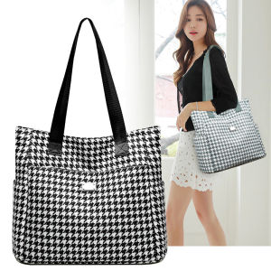 New 2025 Womens Large Capacity Simple Tote Bag Color Block Casual Single Shoulder Bag Fashionable Handbag City Style Soft Handle