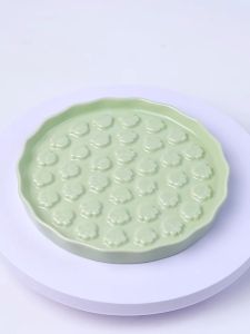 Cat Licking Plate Slow Food Bowl Feeding Dog Utensils Ceramic Pet Feeder