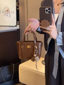 MY&FSNH | Suede Tanning Handbag Water Bucket Shape