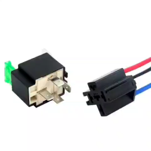 [HCM] 1 bộ jack cắm Rơ le DC 12V 4 pin/5 pin kèm cầu chì 30A (Standard) cho ô tô xe hơi