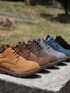 รองเท้าผู้ชายส่งออกต่างประเทศรองเท้าผู้ชายหนังแท้แบบหนังกลับแกะสลักลายบูลล็อคแฟชั่นสไตล์อังกฤษยุโรปอเมริกาไซส์ใหญ่พิเศษ454647