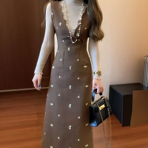 CHANGTONG | French Vintage Floral Embroidery V-Neck Knit Dress Set