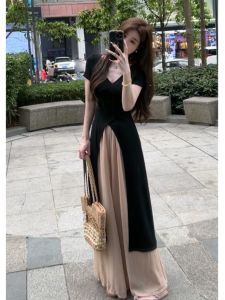 Fashionable Summer Outfit: Salt Color Knit Sweater and Long Skirt Two-Piece Set for Women Age 18-25 Birthday Party