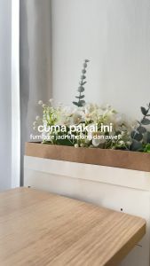 Pledge spray 450ml Furniture polish merawat mebel kayu PEMOLES FURNITURE 450 ML
