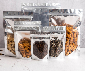 ถุงซิปล็อคฟอยล์ หน้าใส หลังฟอยล์เงิน ก้นตั้ง สามารถมองเห็นสิ่งของภายในถุงได้ เกรดพรีเมียม ซิปปิดแน่นสนิท