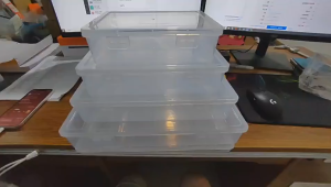 กล่องเก็บของบนโต๊ะ มีหลายขนาดให้เลือก พลาสติกใส มองเห็นได้ชัด ฝาล็อกสองชั้น สำหรับเก็บของใช้สำนักงาน