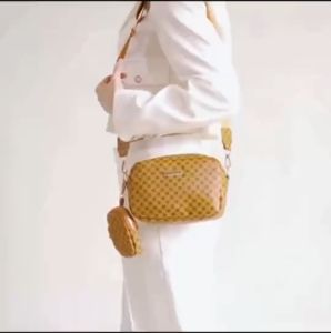 SPS BAGS##8400 Fashionable Pu-leather crossbody sling bag for Women with patterned or checkered print a zippered main compartment and an adjustable/detachable shoulder strap.