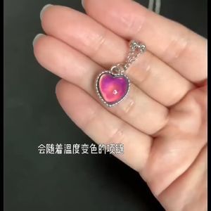 Kalung Liontin Hati Berubah Warna Emosional Pemakai