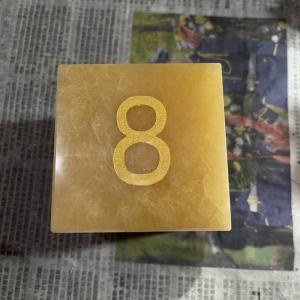 Đá Ngọc Bích Vàng Khối Bốn Mặt 8 Khối Hình Học Hiện Đại Trang Trí Bàn Quà Tặng Thủ Công Tự Nhiên Màu Vàng Trang Trí Nhà